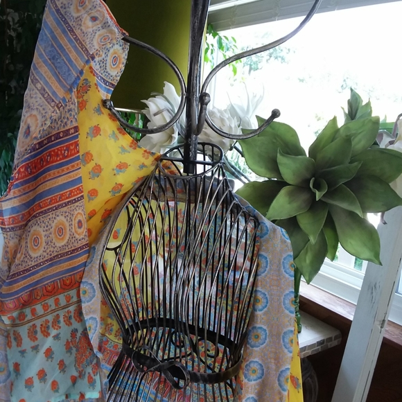 SOLDVest/Wrap with sleeves. - Picture 3 of 5